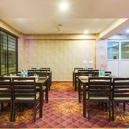 Hotel The York - Couple-Unfriendly Hotel Noida Exterior foto